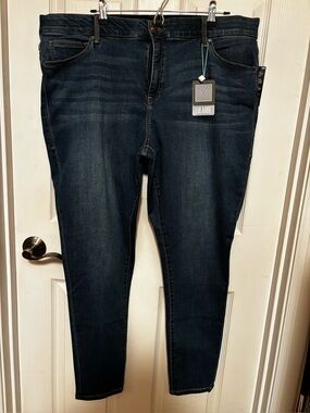 NWT Lularoe Skinny Fit Denim Jeans Size 40